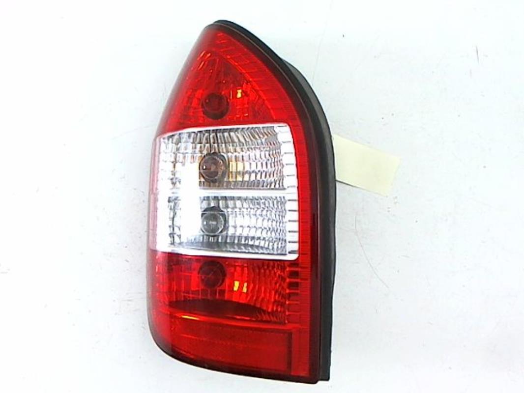 Fanale posteriore principale sinistro (luci)