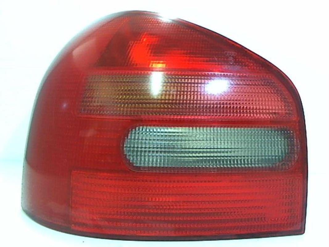 Fanale posteriore principale sinistro (luci)