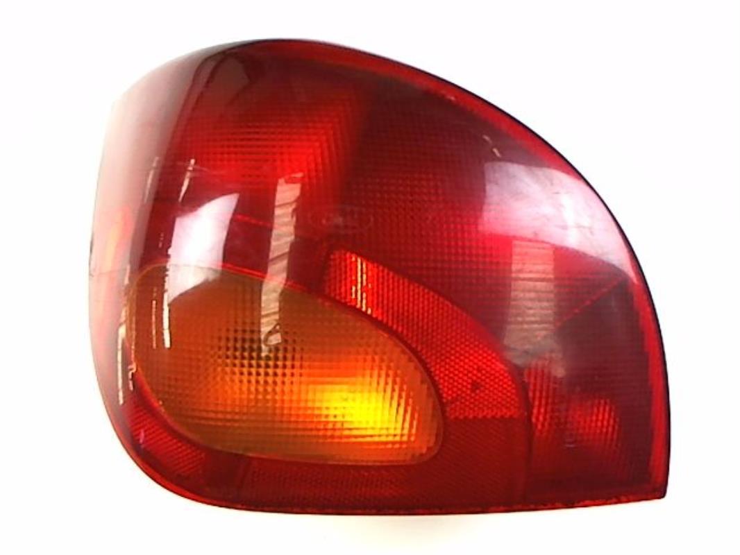 Fanale posteriore principale sinistro (luci)