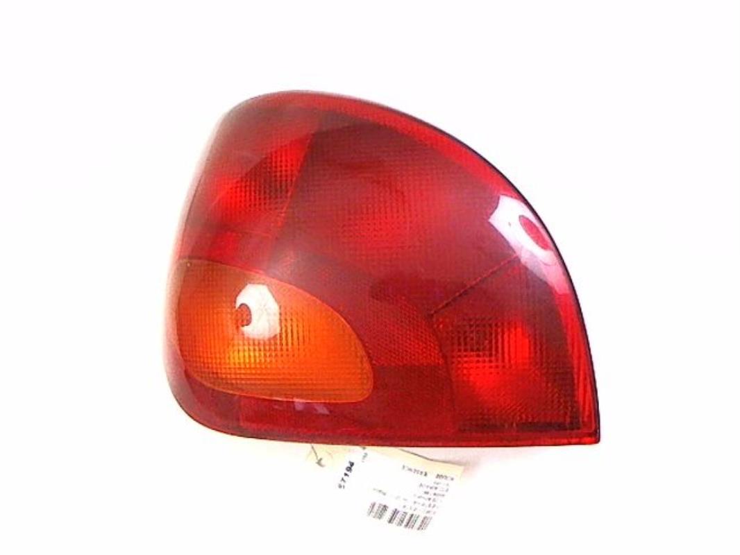 Fanale posteriore principale sinistro (luci)