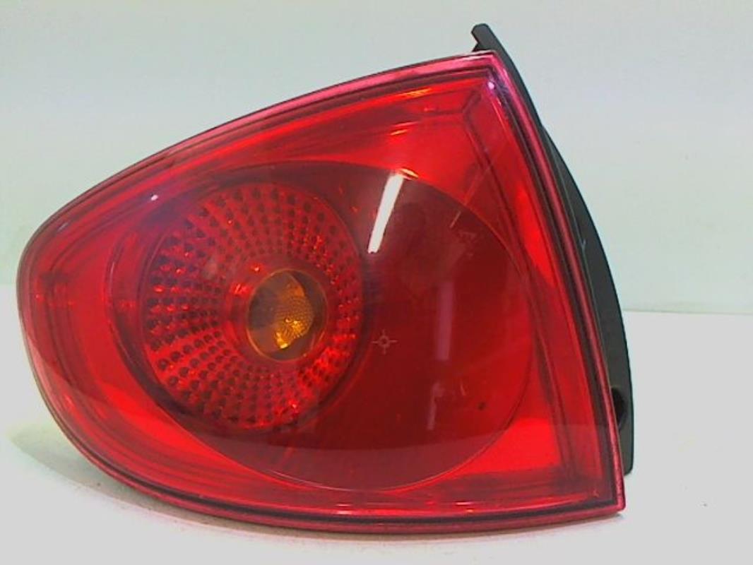 Fanale posteriore principale sinistro (luci)