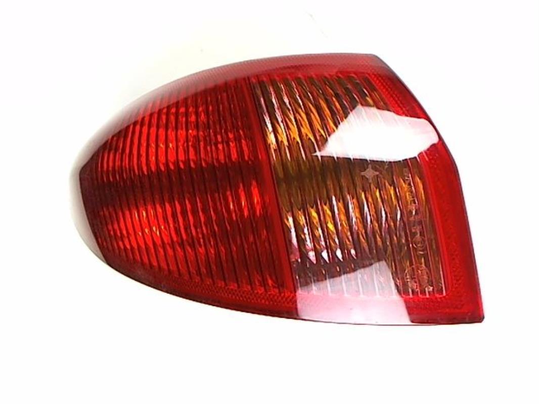 Fanale posteriore principale sinistro (luci)