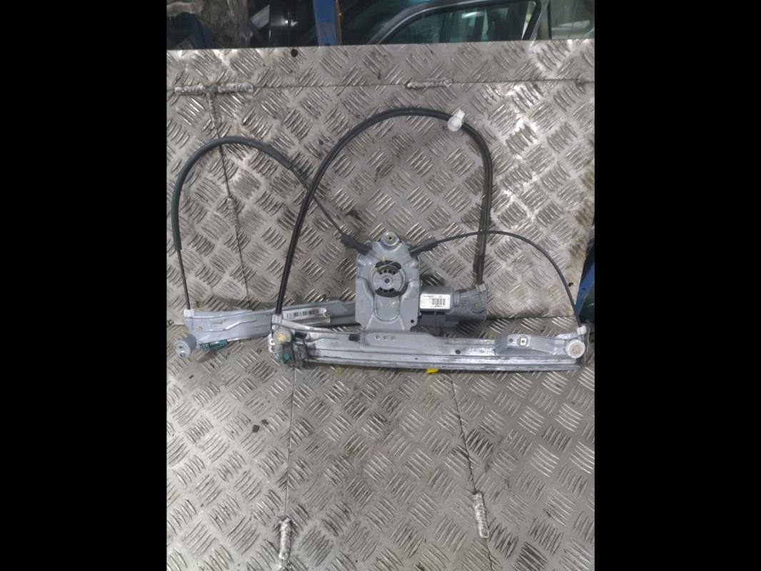 Leve vitre electrique avant gauche