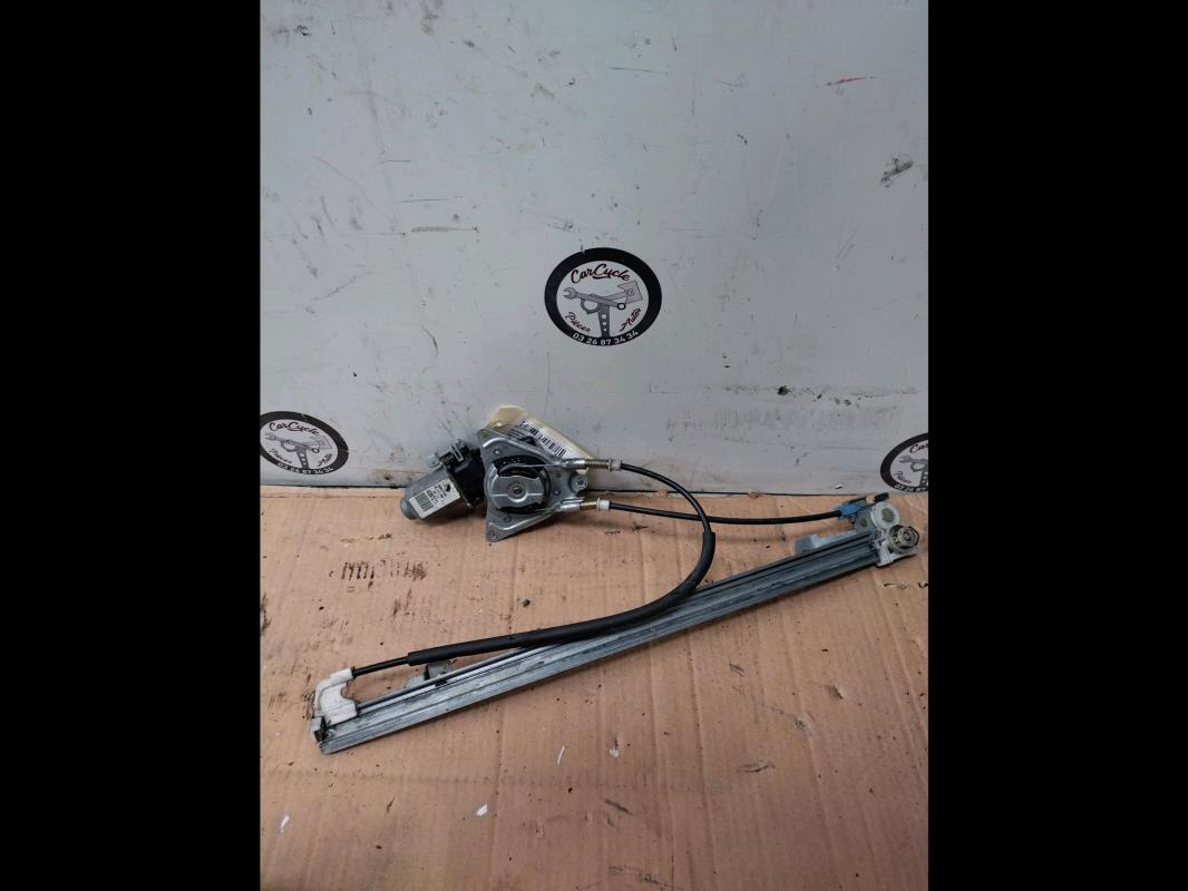 Leve vitre electrique avant droit