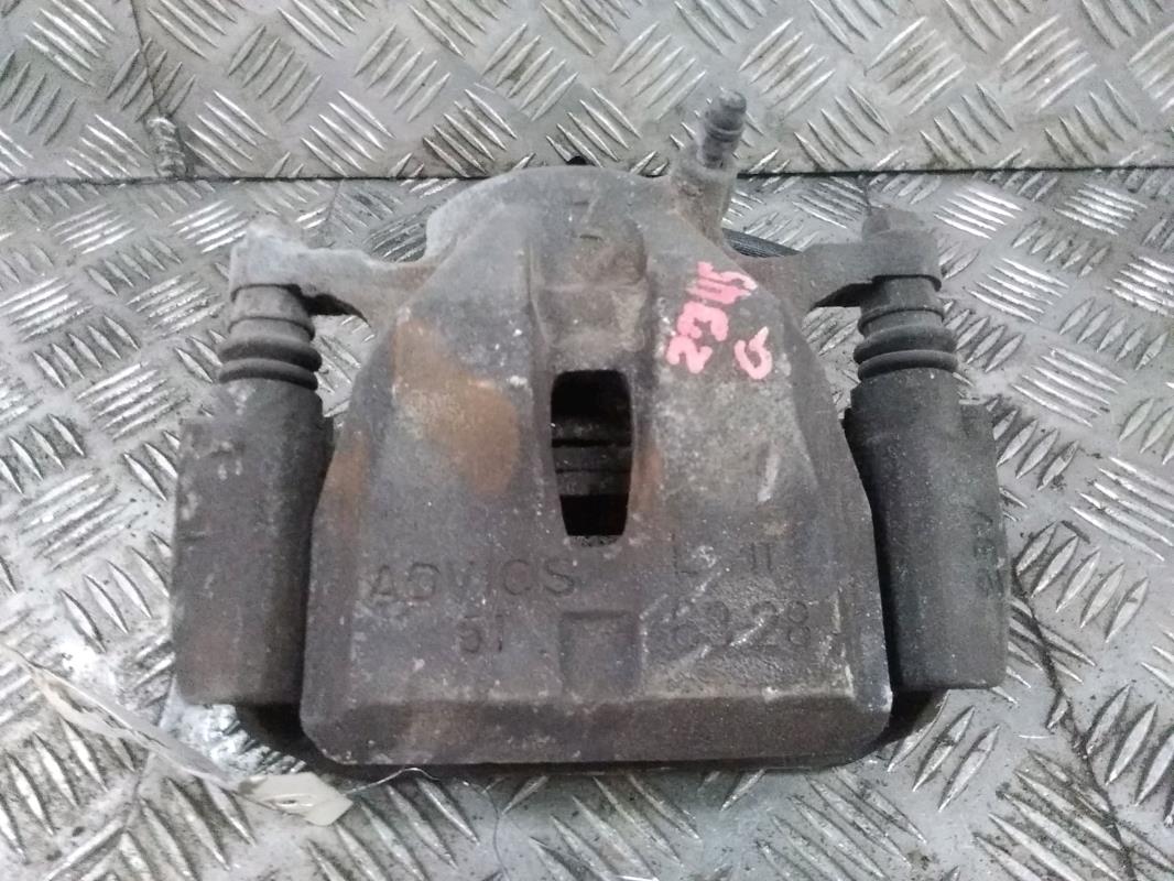 Etrier avant gauche (freinage)