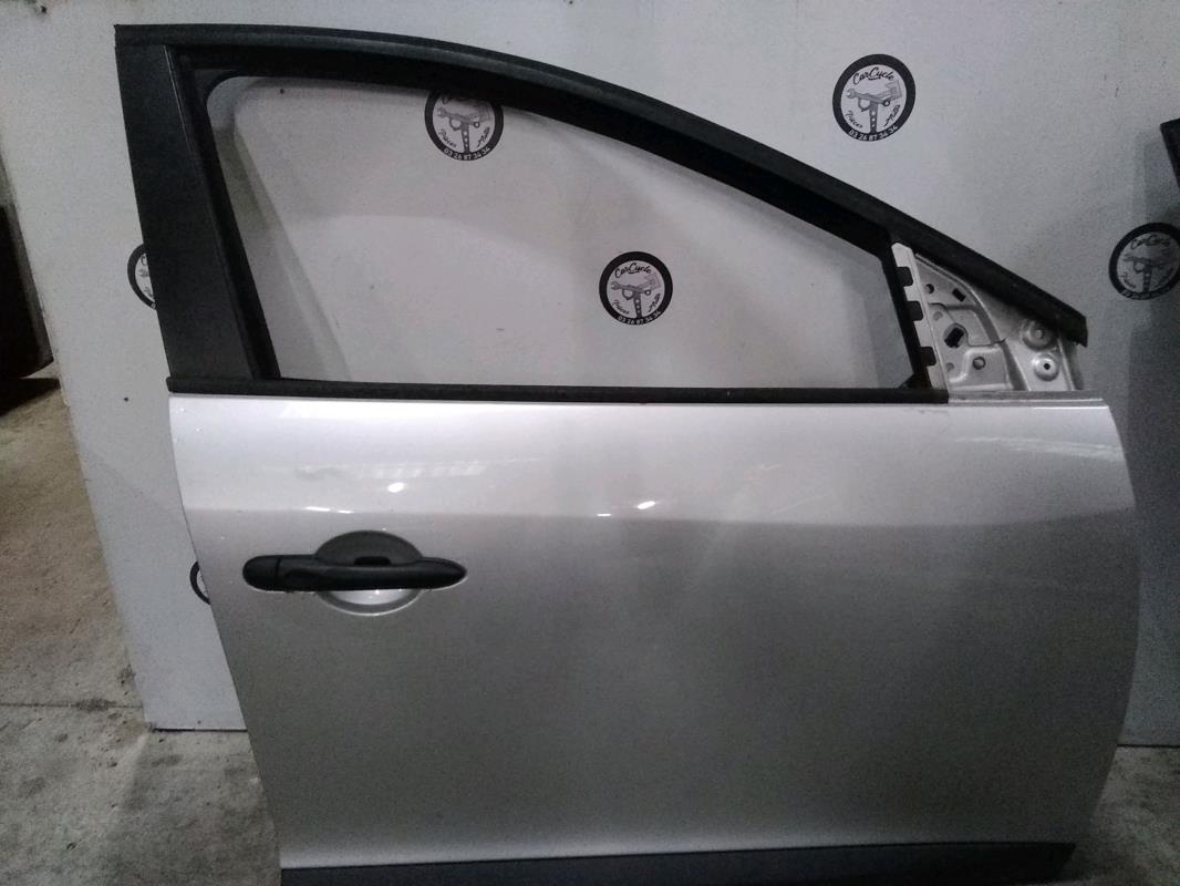 Porte avant droit