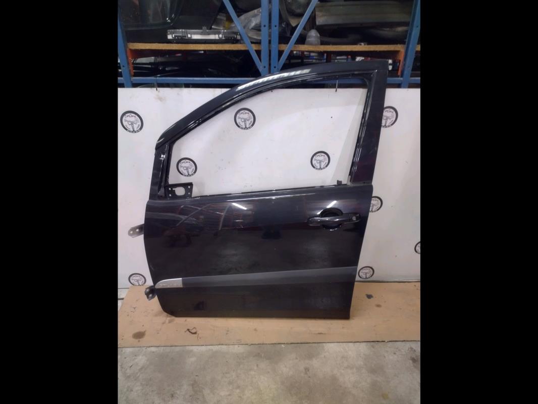 Porte avant gauche