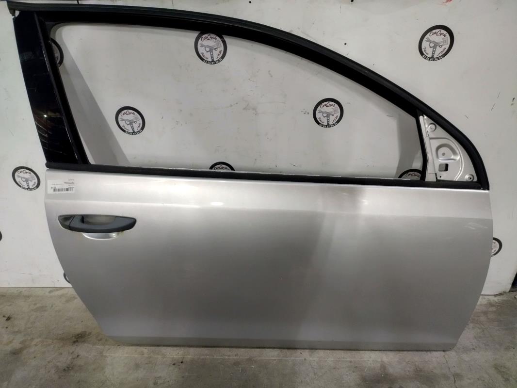 Porte avant droit