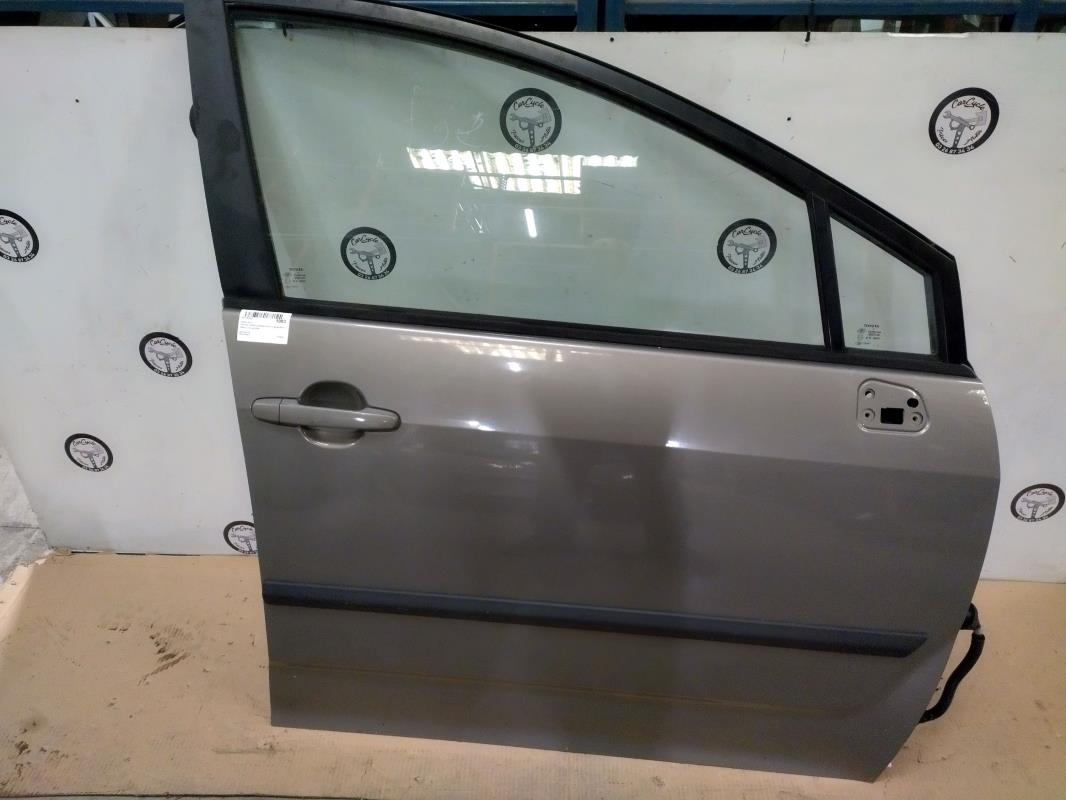Porte avant droit