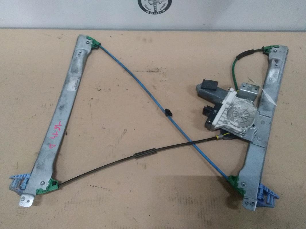 Leve vitre electrique avant droit