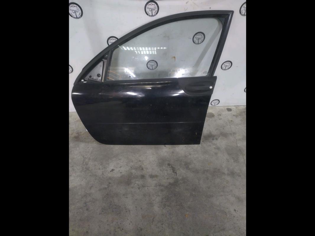 Porte avant gauche