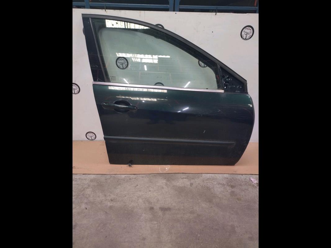 Porte avant droit