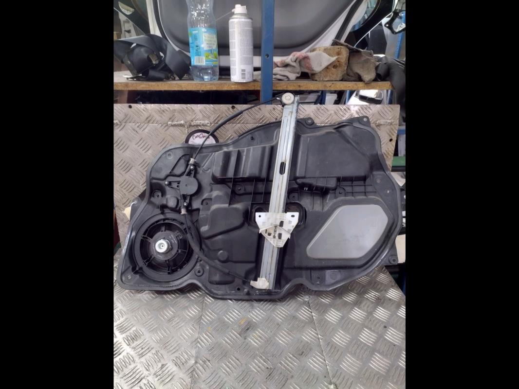 Leve vitre electrique avant gauche