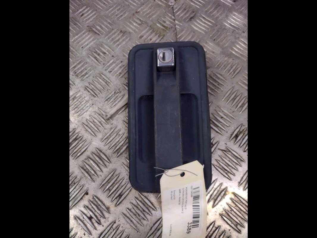 Poignee porte avant droit