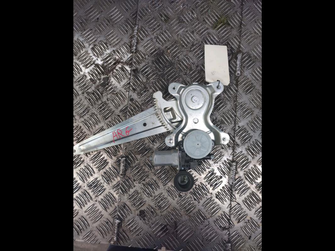 Leve vitre electrique arriere gauche