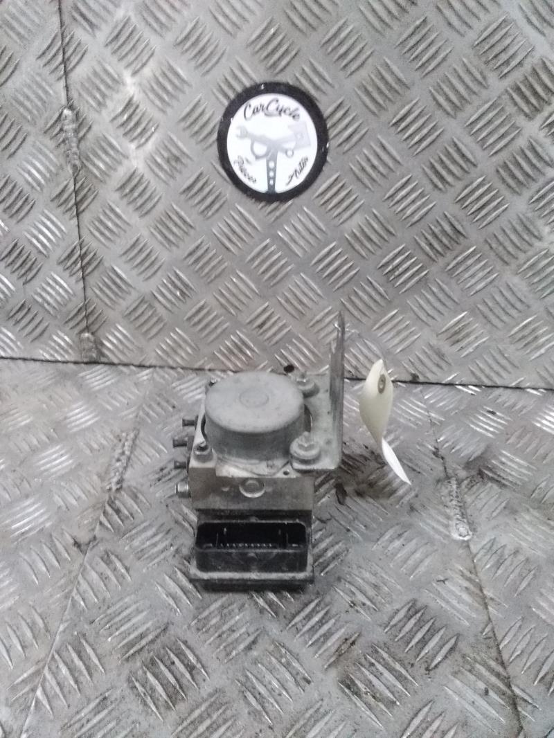 Bloc ABS (freins anti-blocage)