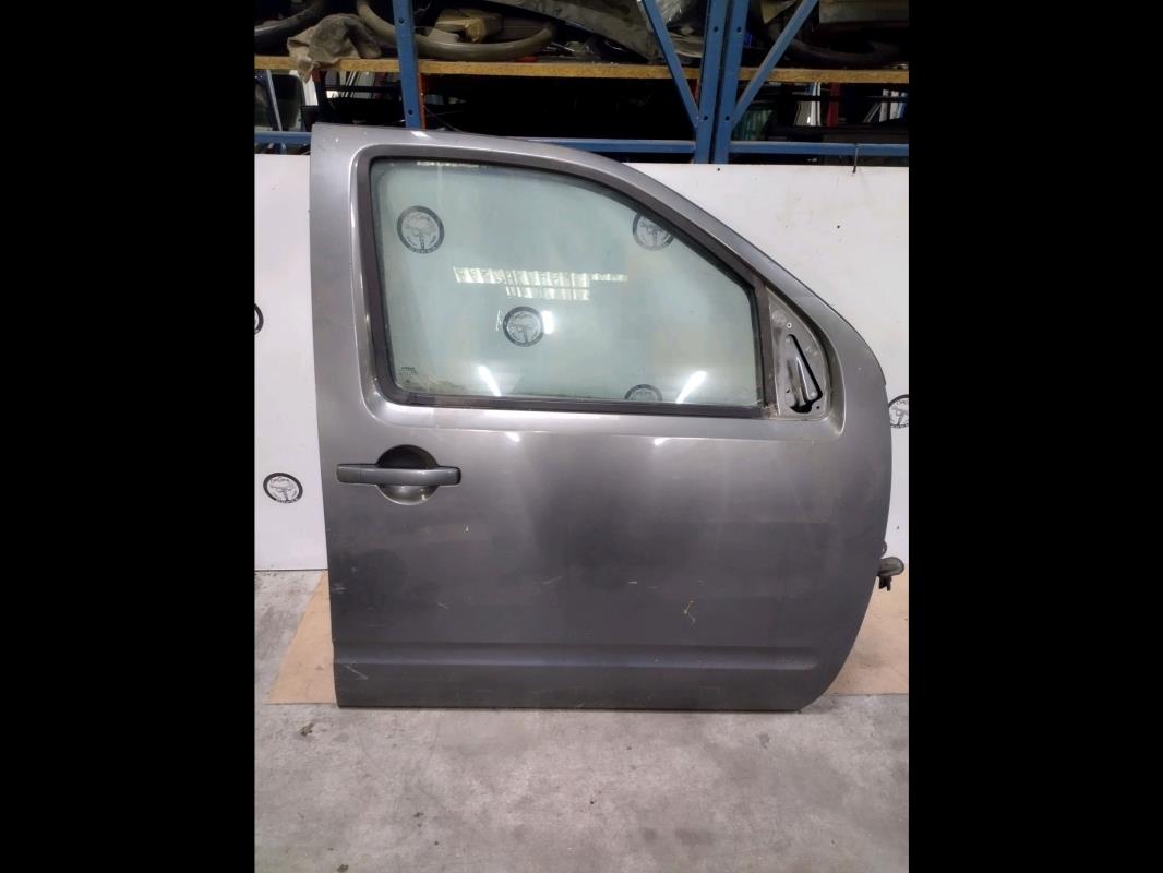 Porte avant droit
