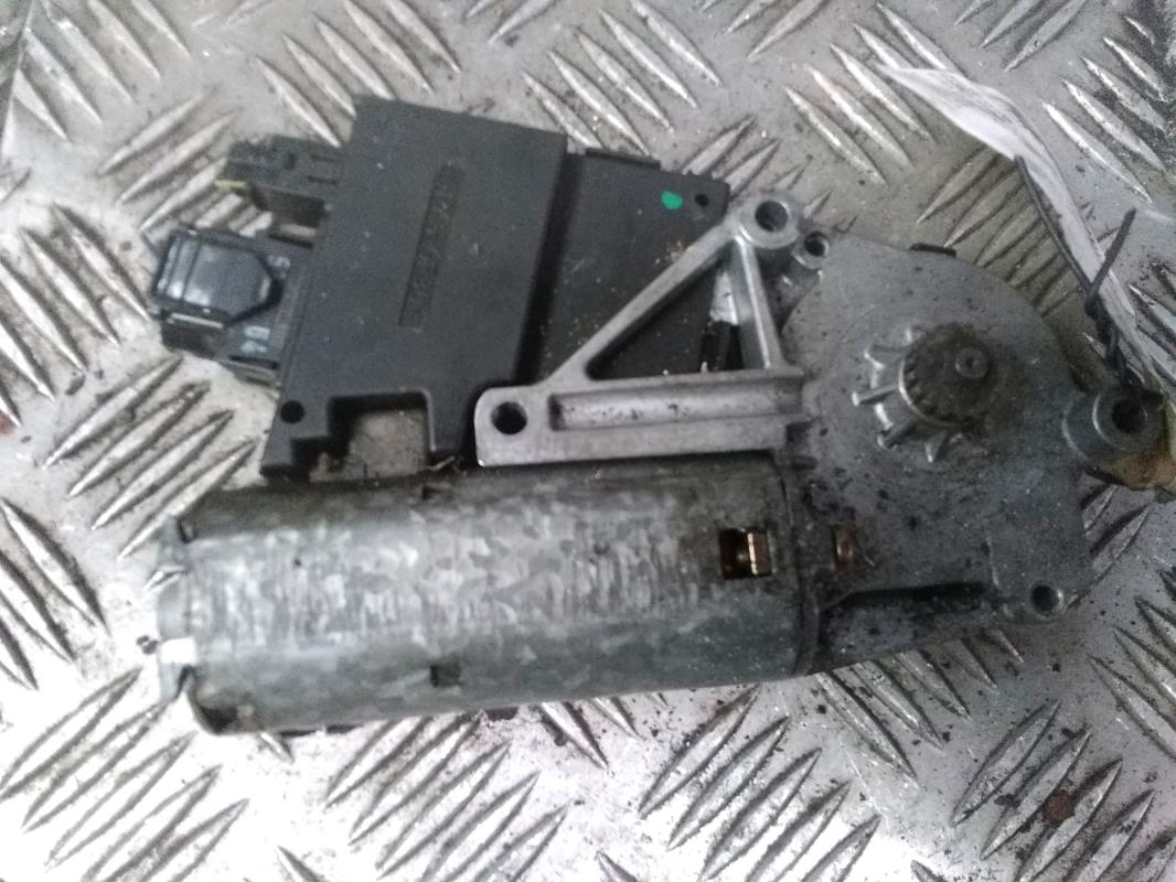 Moteur toit ouvrant