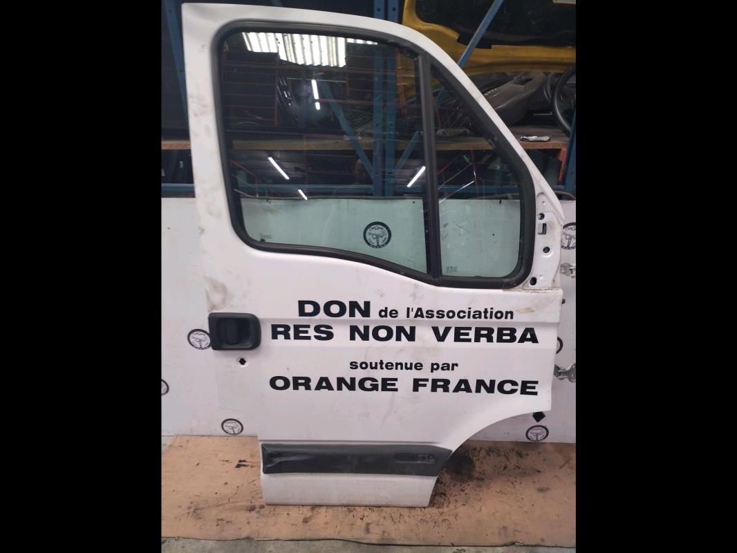 Porte avant droit