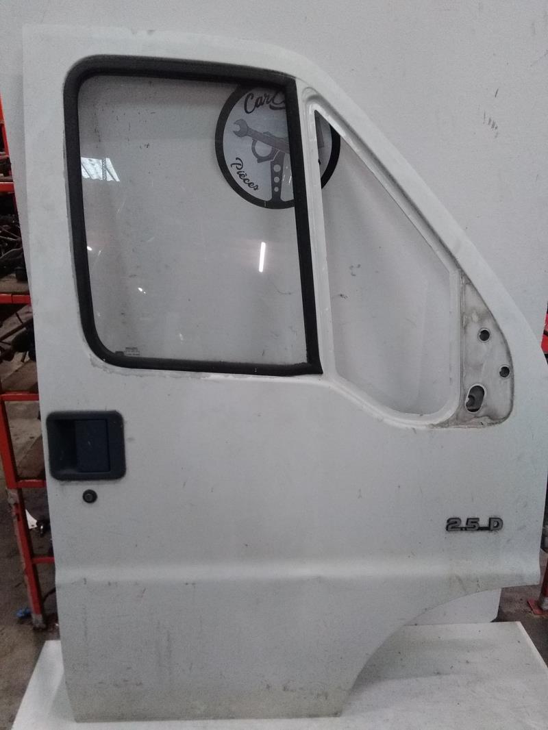 Porte avant droit