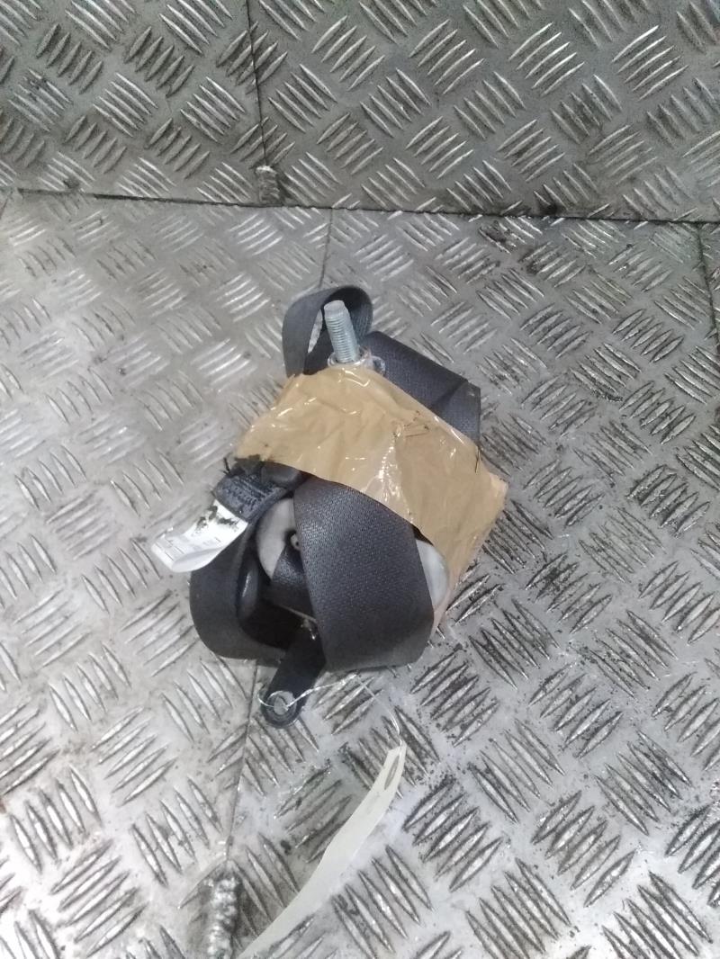Ceinture avant gauche