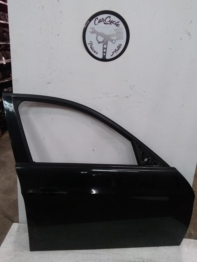 Porte avant droit