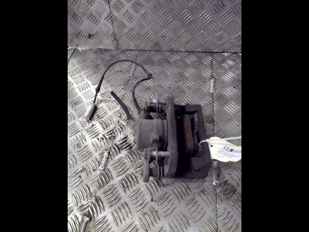 Etrier avant gauche (freinage)