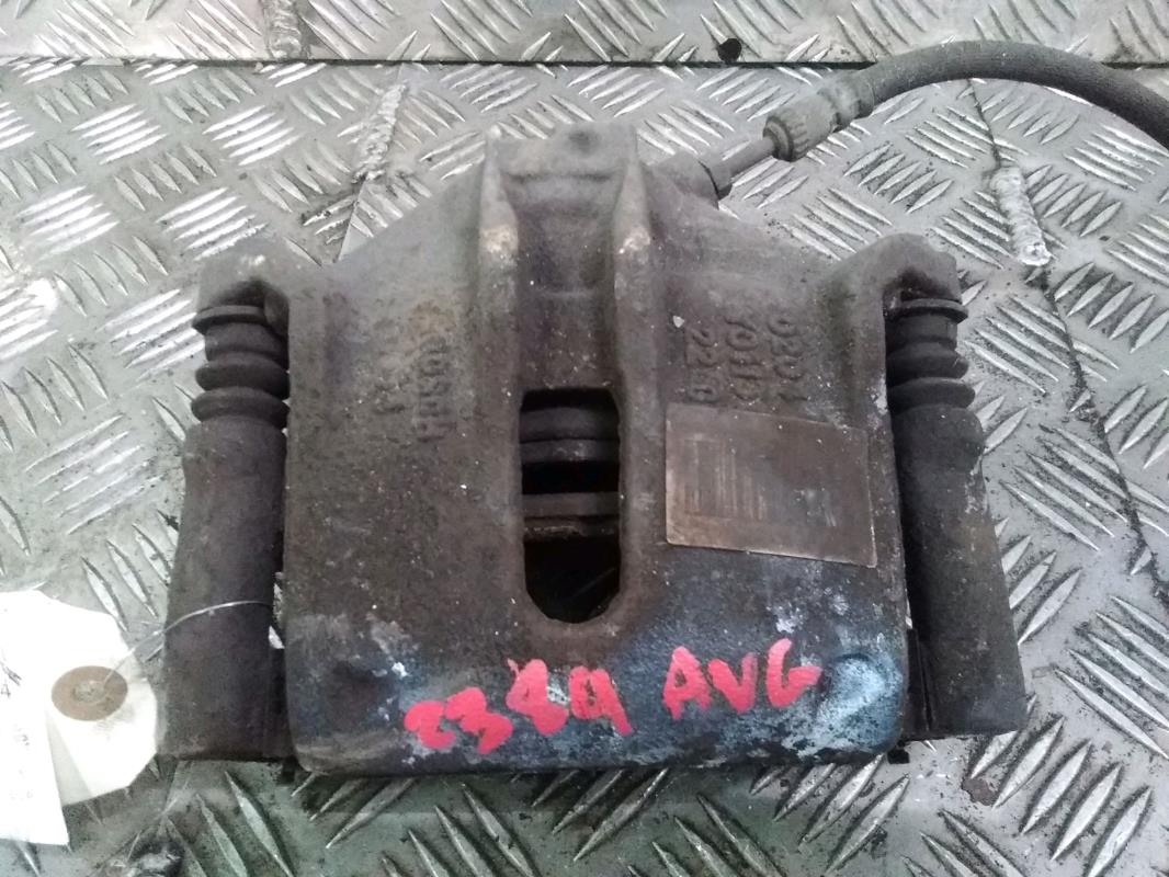 Etrier avant gauche (freinage)