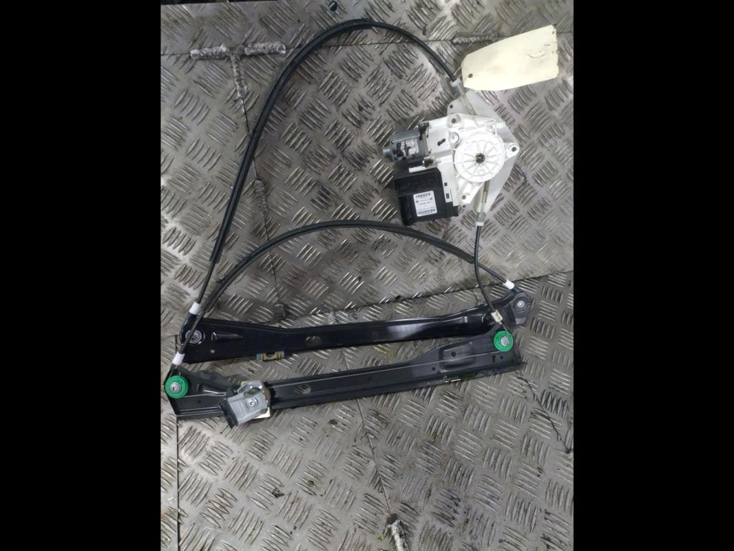 Leve vitre electrique avant gauche