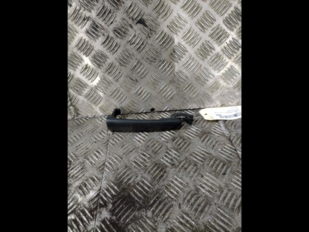 Poignee porte avant gauche