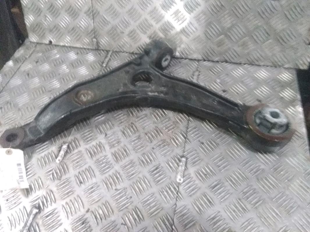 Triangle avant gauche