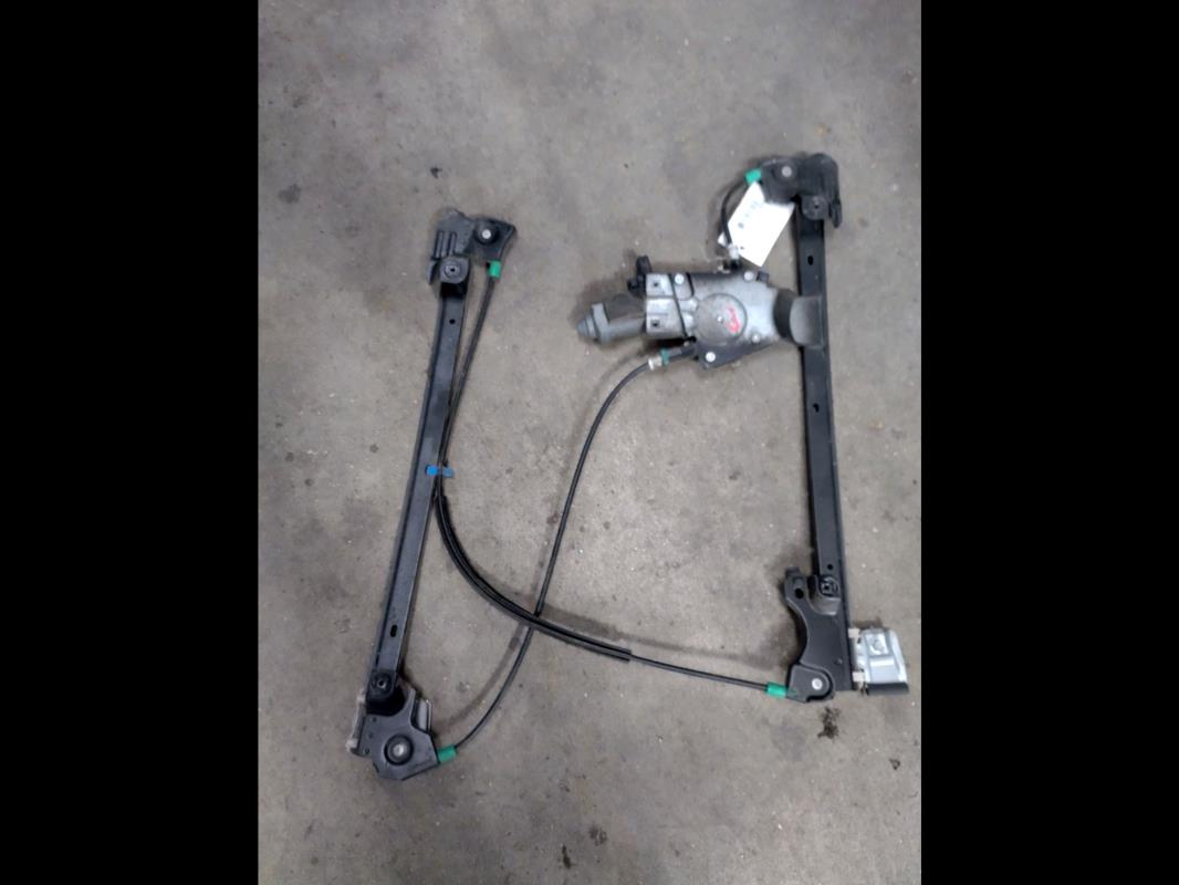 Leve vitre electrique avant droit