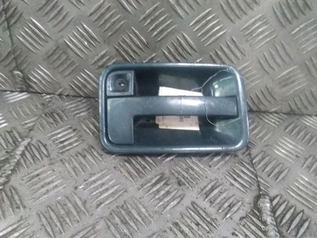 Poignee porte avant gauche