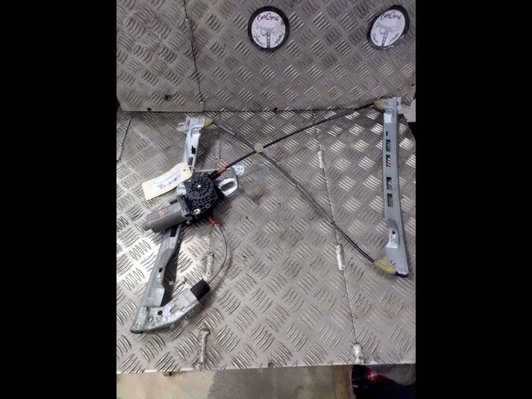 Leve vitre electrique avant droit