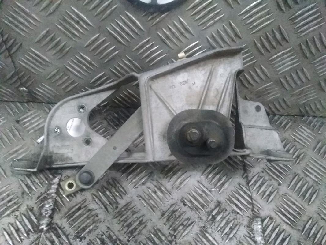 Mecanisme d'essuie glace