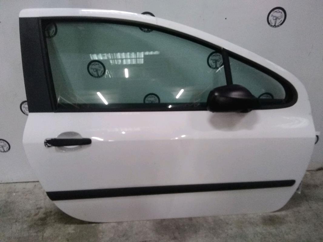 Porte avant droit