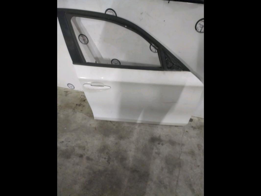 Porte avant droit