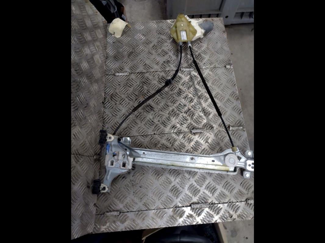 Leve vitre electrique arriere gauche