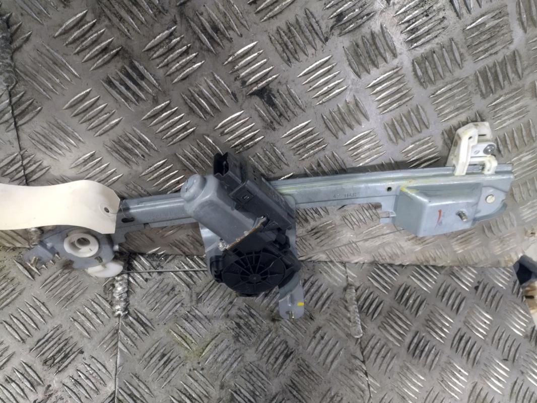 Leve vitre electrique arriere gauche