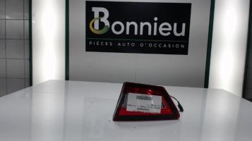 Feu arriere secondaire droit (feux)