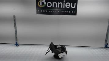Fusee avant droit