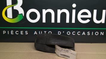 Poignee porte avant droit