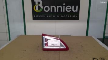 Feu arriere secondaire gauche (feux)