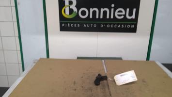 Poignee porte avant droit