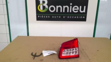 Feu arriere secondaire droit (feux)