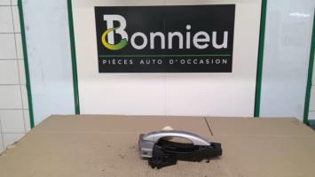 Poignee porte avant droit