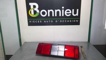 Fanale posteriore principale sinistro (luci)