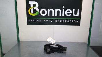 Poignee porte avant droit