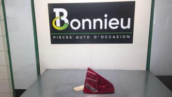 Feu arriere secondaire gauche (feux)