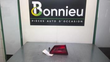 Feu arriere secondaire gauche (feux)